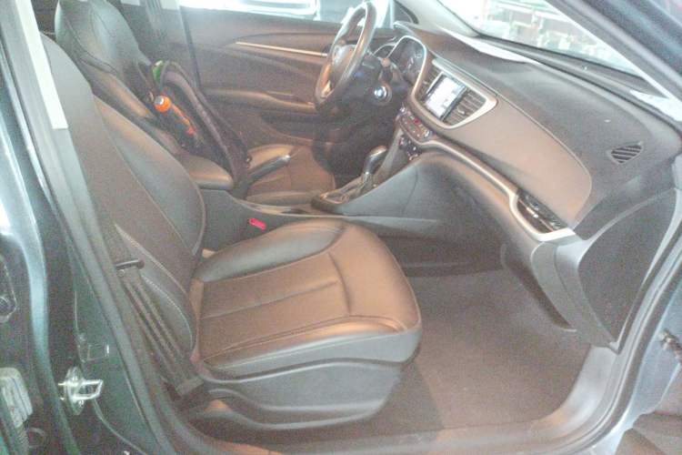 Used Buick GT 2021 Revised Version 1.3T Automatic Mild Hybrid Elite Edition Right Front Seat