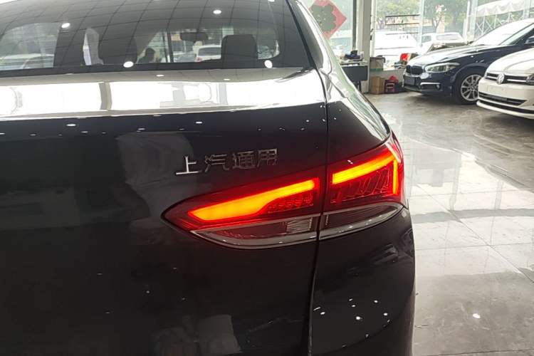 Used Buick GT 2021 Revised Version Flagship 1.5L Automatic Elite Edition Right Rear Taillight