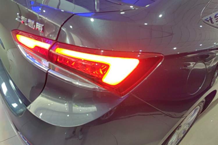 Used Buick GT 2021 Revised Version Flagship 1.5L Automatic Elite Edition Right Rear Taillight