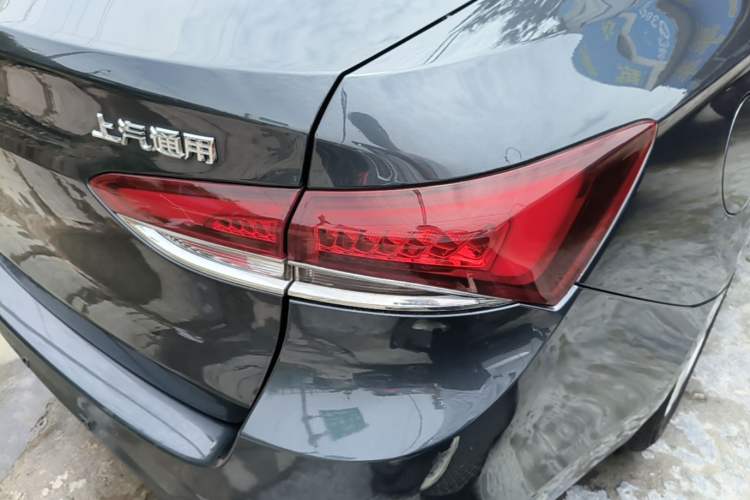 Used Buick GT 2021 Revised Version Flagship 1.5L Automatic Elite Edition Right Rear Taillight