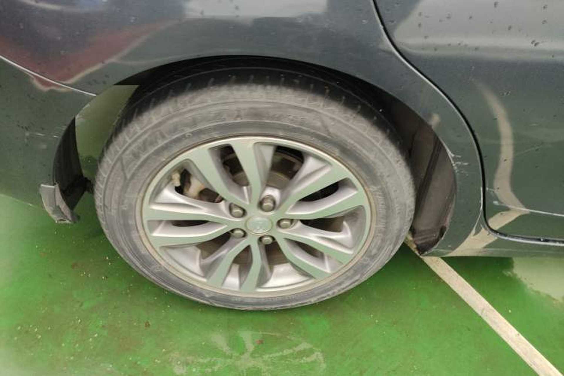 Used Buick GT 2021 Revised Version 1.3T Automatic Mild Hybrid Elite Edition Right Rear Wheel Hub