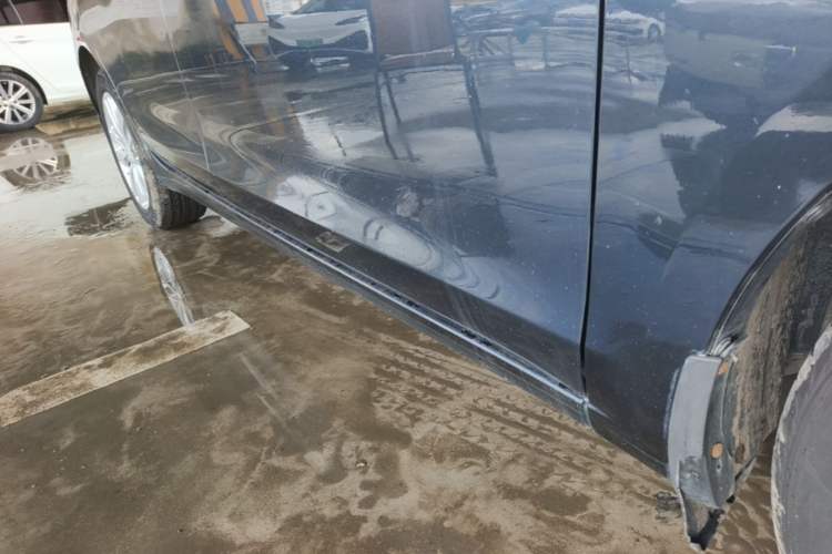 Used Buick GT 2021 Revised Version Flagship 1.5L Automatic Elite Edition Right Side Sill