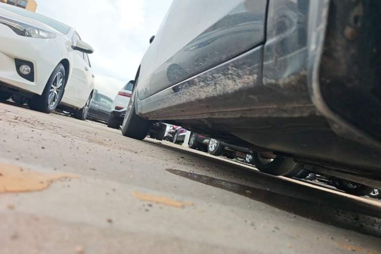 Used Buick GT 2021 Revised Version 1.3T Automatic Mild Hybrid Elite Edition Right Side Sill