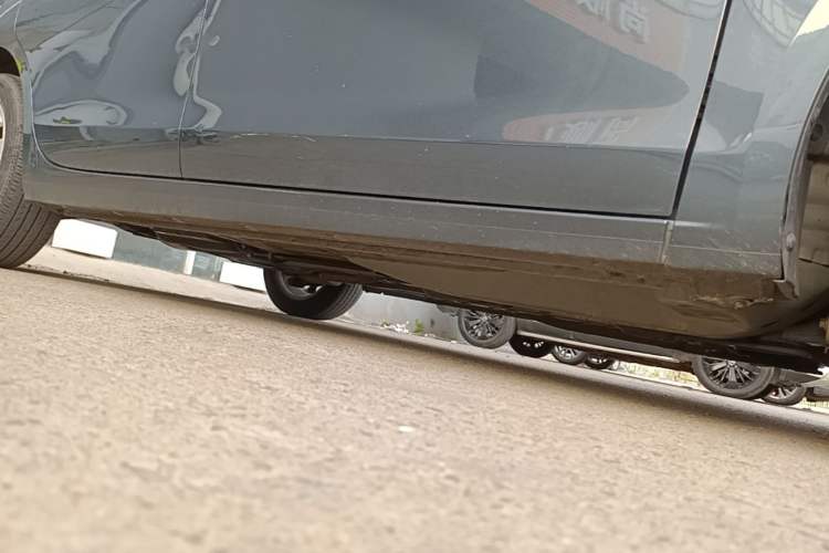Used Buick GT 2021 Revised Version Flagship 1.5L Automatic Elite Edition Right Side Sill