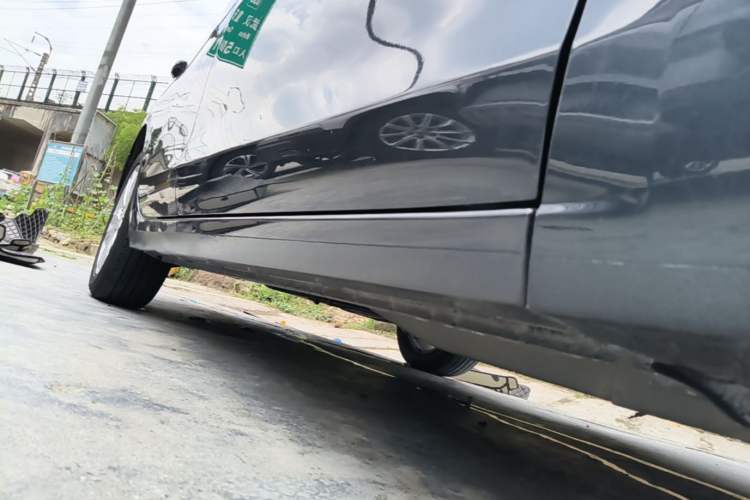 Used Buick GT 2021 Revised Version Flagship 1.5L Automatic Elite Edition Right Side Sill