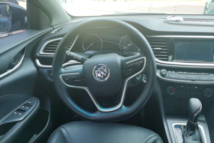 Used Buick GT 2021 Revised Version Flagship 1.5L Automatic Elite Edition Steering Wheel