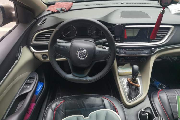 Used Buick GT 2021 Exemplar 1.5L Automatic Elite Version Steering Wheel