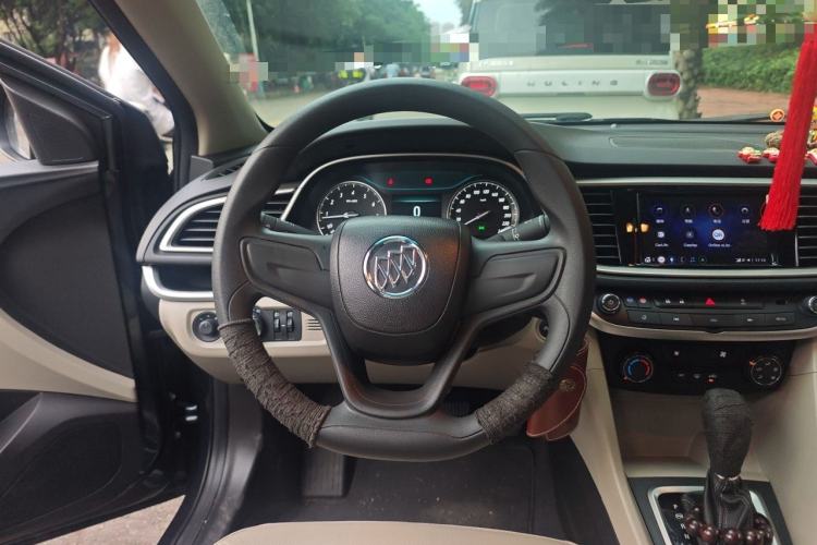 Used Buick GT 2021 Exemplar 1.5L Automatic Elite Version Steering Wheel