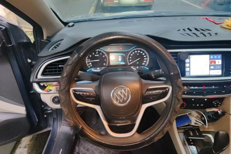 Used Buick GT 2021 Exemplar 1.5L Automatic Elite Version Steering Wheel