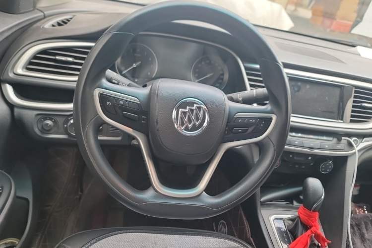 Used Buick GT 2021 Revised Version 1.3T Automatic Mild Hybrid Elite Edition Steering Wheel