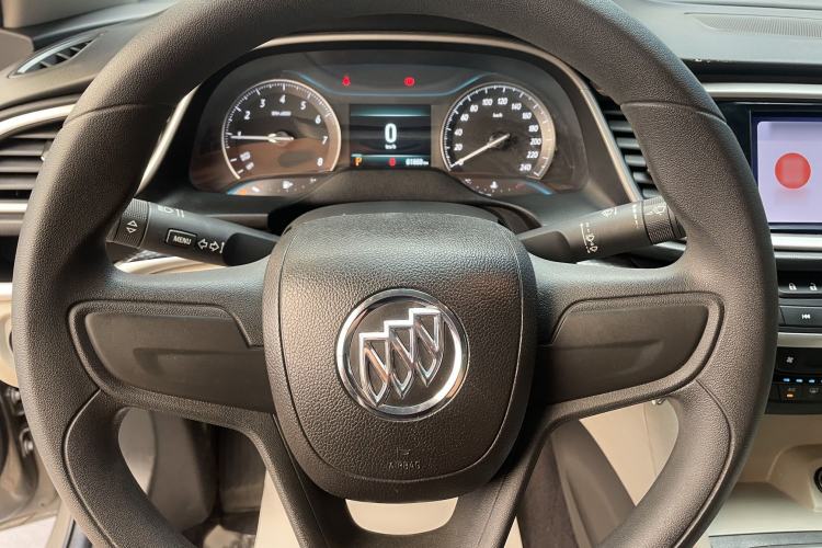 Used Buick GT 2021 Exemplar 1.5L Automatic Elite Version Steering Wheel