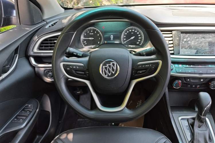 Used Buick GT 2021 Revised Version Flagship 1.5L Automatic Elite Edition Steering Wheel
