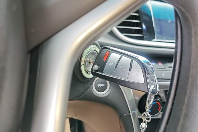 Used Buick GT 2021 Revised Version Flagship 1.5L Automatic Elite Edition Vehicle Key