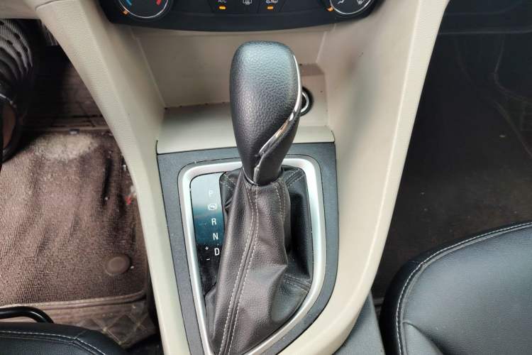 Used Buick GT 2021 Exemplar 1.5L Automatic Entry-Level Trim Gear Lever