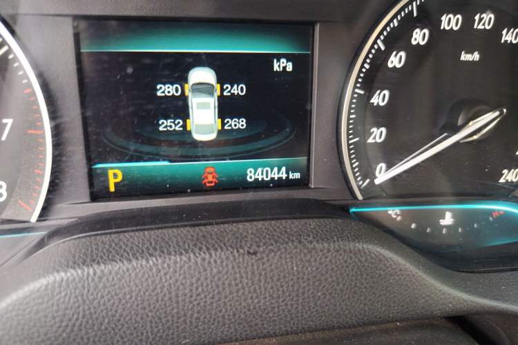 Used Buick GT 2021 Exemplar 1.5L Automatic Entry-Level Trim Odometer Close Up