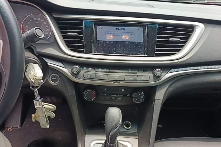Used Buick GT 2021 Revised Version Flagship 1.5L Automatic Elite Edition Audio And AC Panel