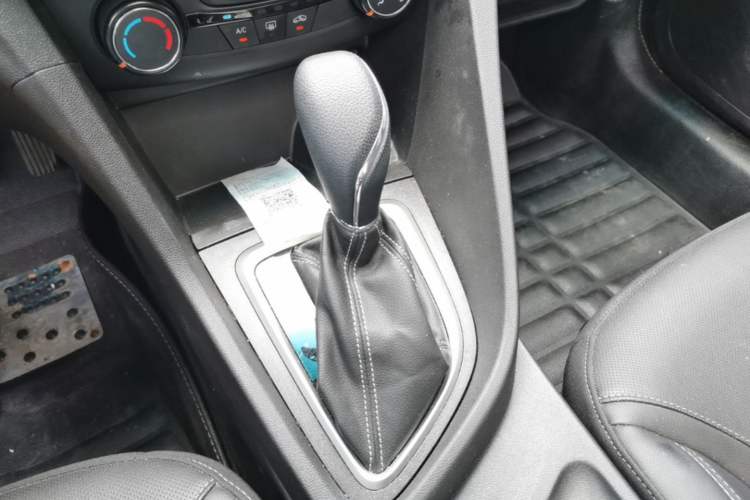 Used Buick GT 2021 Revised Version Flagship 1.5L Automatic Elite Edition Gear Lever