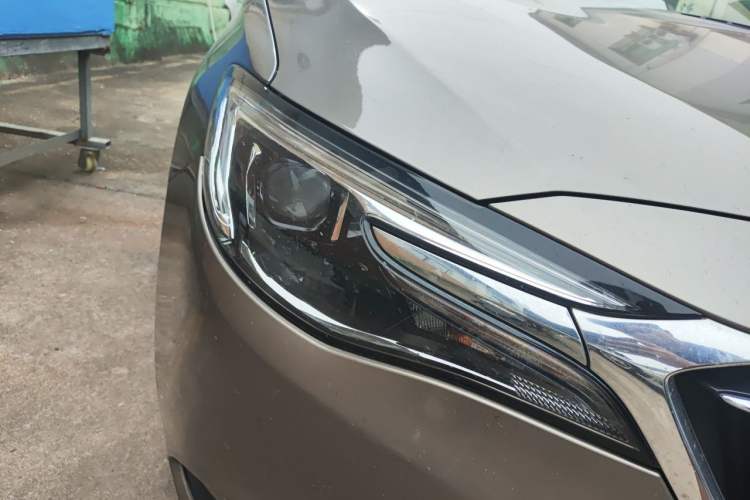 Used Buick GT 2021 Revised Version Flagship 1.5L Automatic Elite Edition Right Front Headlight
