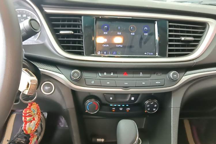 Used Buick GT 2021 Revised Version Flagship 1.5L Automatic Elite Edition Audio And AC Panel