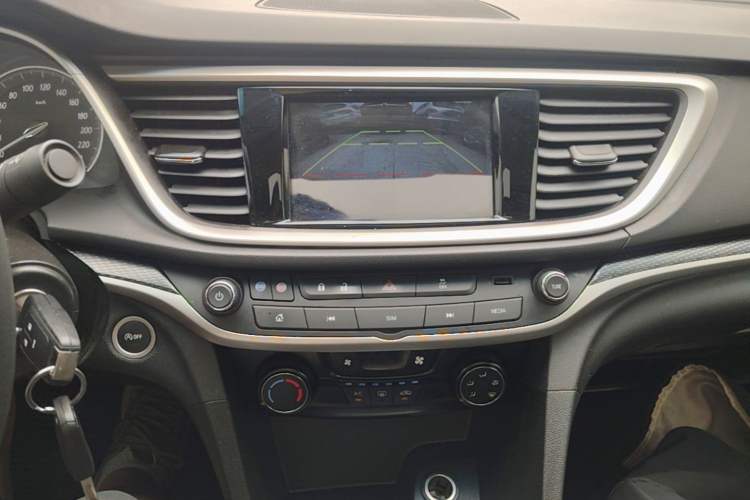 Used Buick GT 2021 Revised Version Flagship 1.5L Automatic Elite Edition Audio And AC Panel