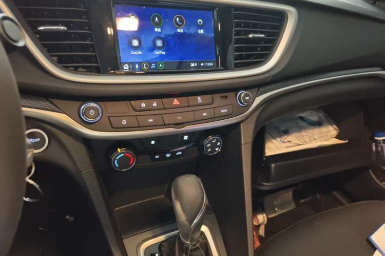 Used Buick GT 2021 Revised Version Flagship 1.5L Automatic Elite Edition Audio And AC Panel