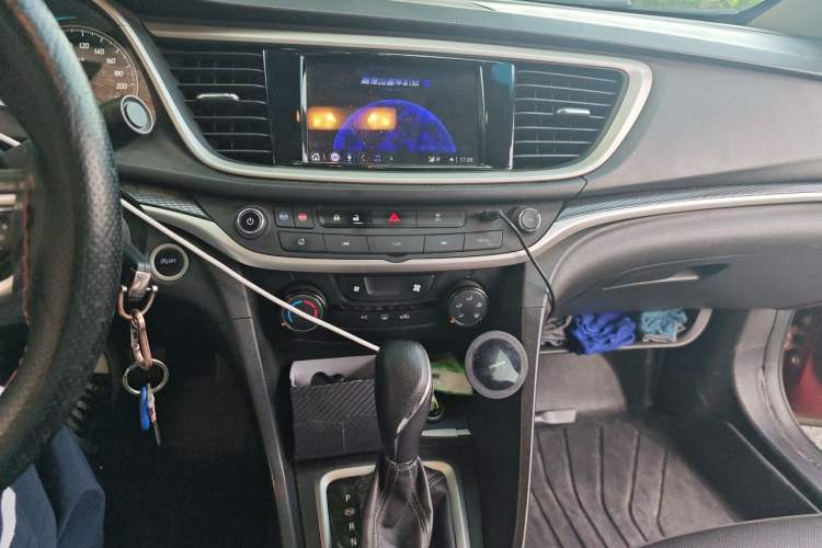 Used Buick GT 2021 Revised Version Flagship 1.5L Automatic Elite Edition Audio And AC Panel