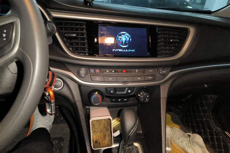 Used Buick GT 2021 Revised Version Flagship 1.5L Automatic Elite Edition Audio And AC Panel