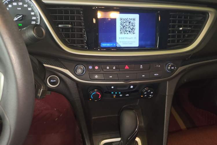 Used Buick GT 2021 Revised Version Flagship 1.5L Automatic Elite Edition Audio And AC Panel