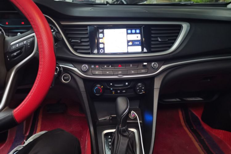 Used Buick GT 2021 Revised Version Flagship 1.5L Automatic Elite Edition Audio And AC Panel