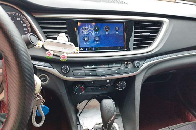 Used Buick GT 2021 Revised Version Flagship 1.5L Automatic Elite Edition Audio And AC Panel