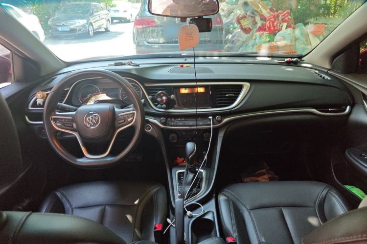 Used Buick GT 2021 Revised Version Flagship 1.5L Automatic Elite Edition Center Console
