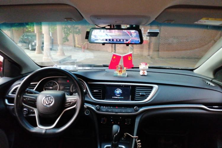 Used Buick GT 2021 Revised Version Flagship 1.5L Automatic Elite Edition Center Console