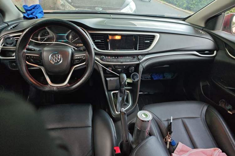 Used Buick GT 2021 Revised Version Flagship 1.5L Automatic Elite Edition Center Console