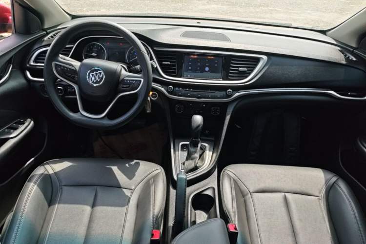 Used Buick GT 2021 Revised Version Flagship 1.5L Automatic Elite Edition Center Console