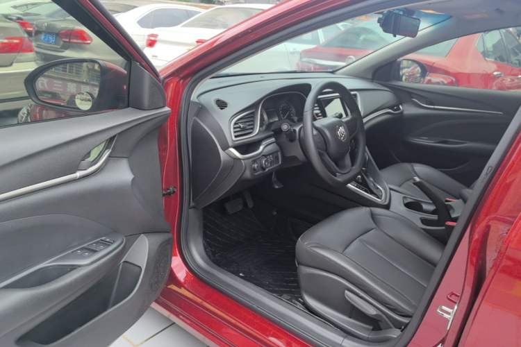 Used Buick GT 2021 1.3T Automatic Mild Hybrid Elite Version Driver Seat