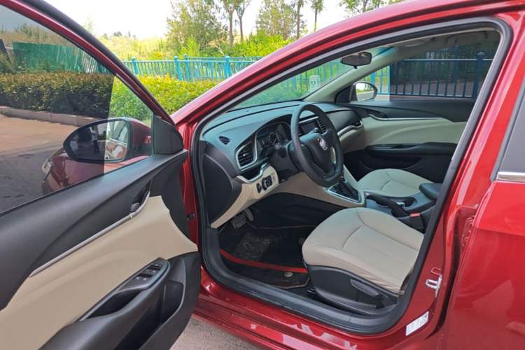 Used Buick GT 2021 Exemplar 1.5L Automatic Elite Version Driver Seat