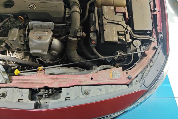 Used Buick GT 2021 1.3T Automatic Mild Hybrid Elite Version Engine Bay Left