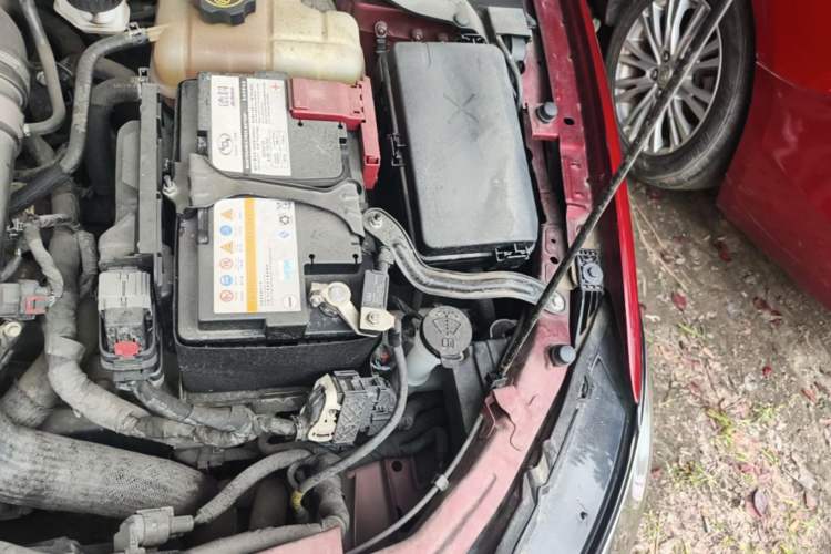 Used Buick GT 2021 1.3T Automatic Mild Hybrid Elite Version Engine Bay Left