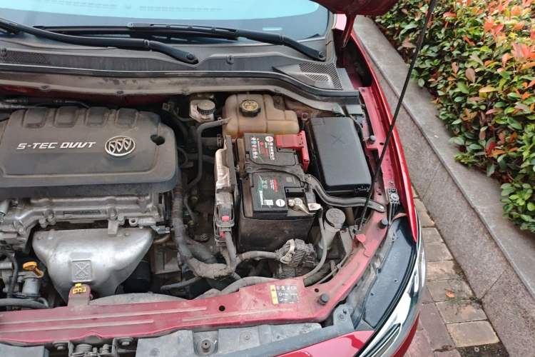 Used Buick GT 2021 Exemplar 1.5L Automatic Elite Version Engine Bay Left