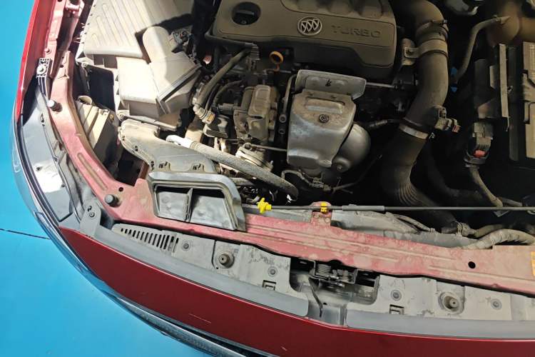 Used Buick GT 2021 1.3T Automatic Mild Hybrid Elite Version Engine Bay Right