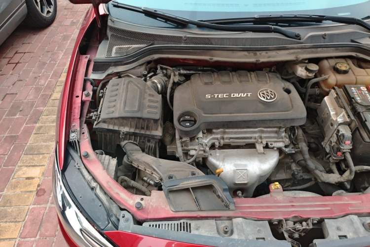 Used Buick GT 2021 Exemplar 1.5L Automatic Elite Version Engine Bay Right