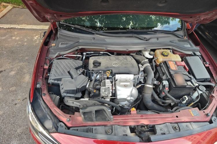 Used Buick GT 2021 1.3T Automatic Mild Hybrid Elite Version Engine Bay Right