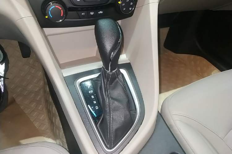 Used Buick GT 2021 Exemplar 1.5L Automatic Elite Version Gear Lever