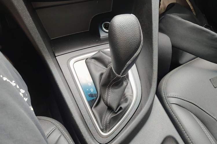 Used Buick GT 2021 Revised Version Flagship 1.5L Automatic Elite Edition Gear Lever