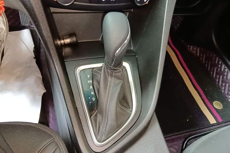 Used Buick GT 2021 Revised Version Flagship 1.5L Automatic Elite Edition Gear Lever