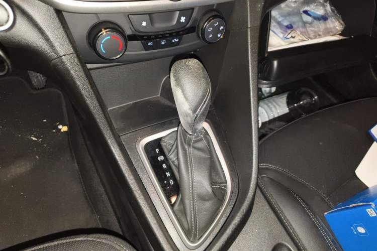 Used Buick GT 2021 Revised Version Flagship 1.5L Automatic Elite Edition Gear Lever