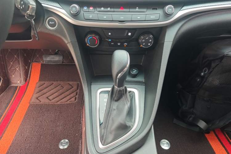 Used Buick GT 2021 Revised Version Flagship 1.5L Automatic Elite Edition Gear Lever