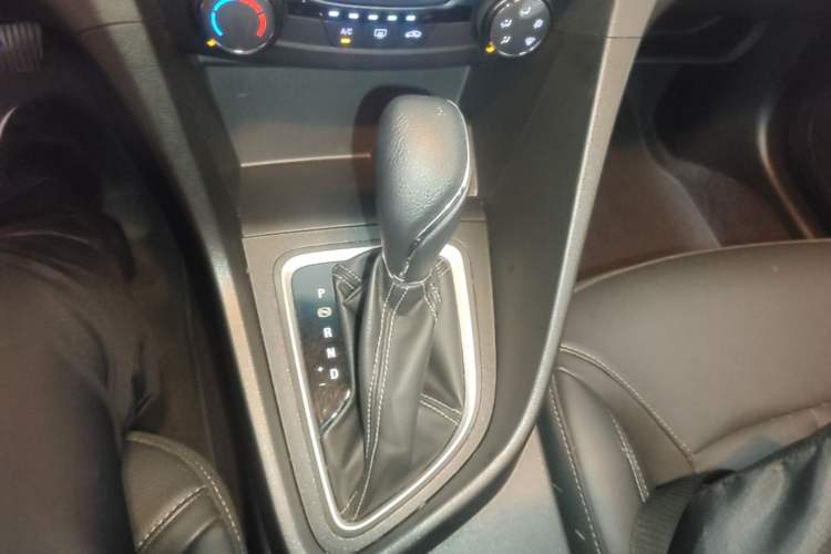 Used Buick GT 2021 1.3T Automatic Mild Hybrid Elite Version Gear Lever