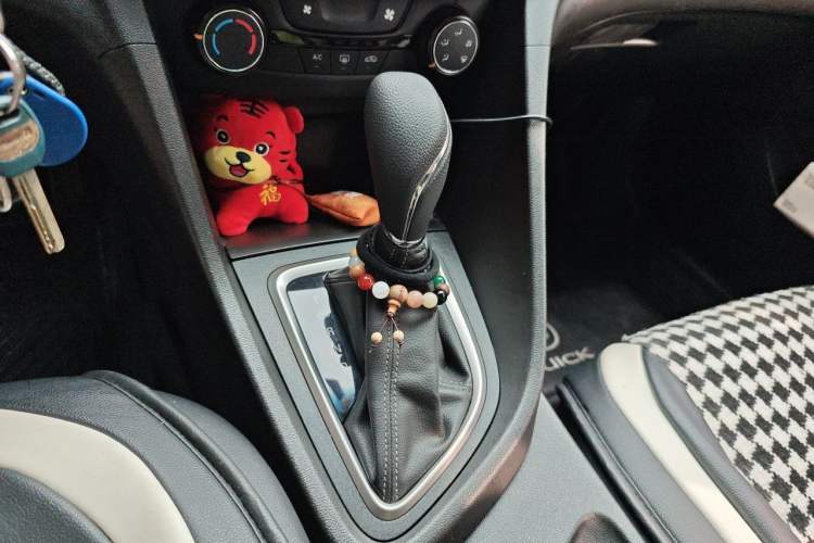Used Buick GT 2021 Revised Version Flagship 1.5L Automatic Elite Edition Gear Lever