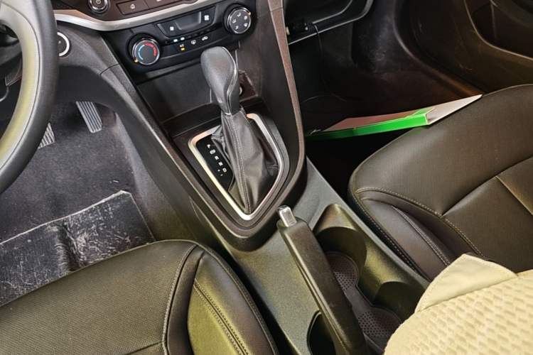 Used Buick GT 2021 Revised Version Flagship 1.5L Automatic Elite Edition Gear Lever